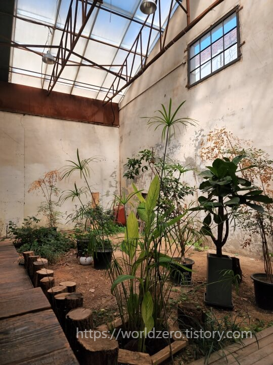 성수동 대림창고 카페 모습