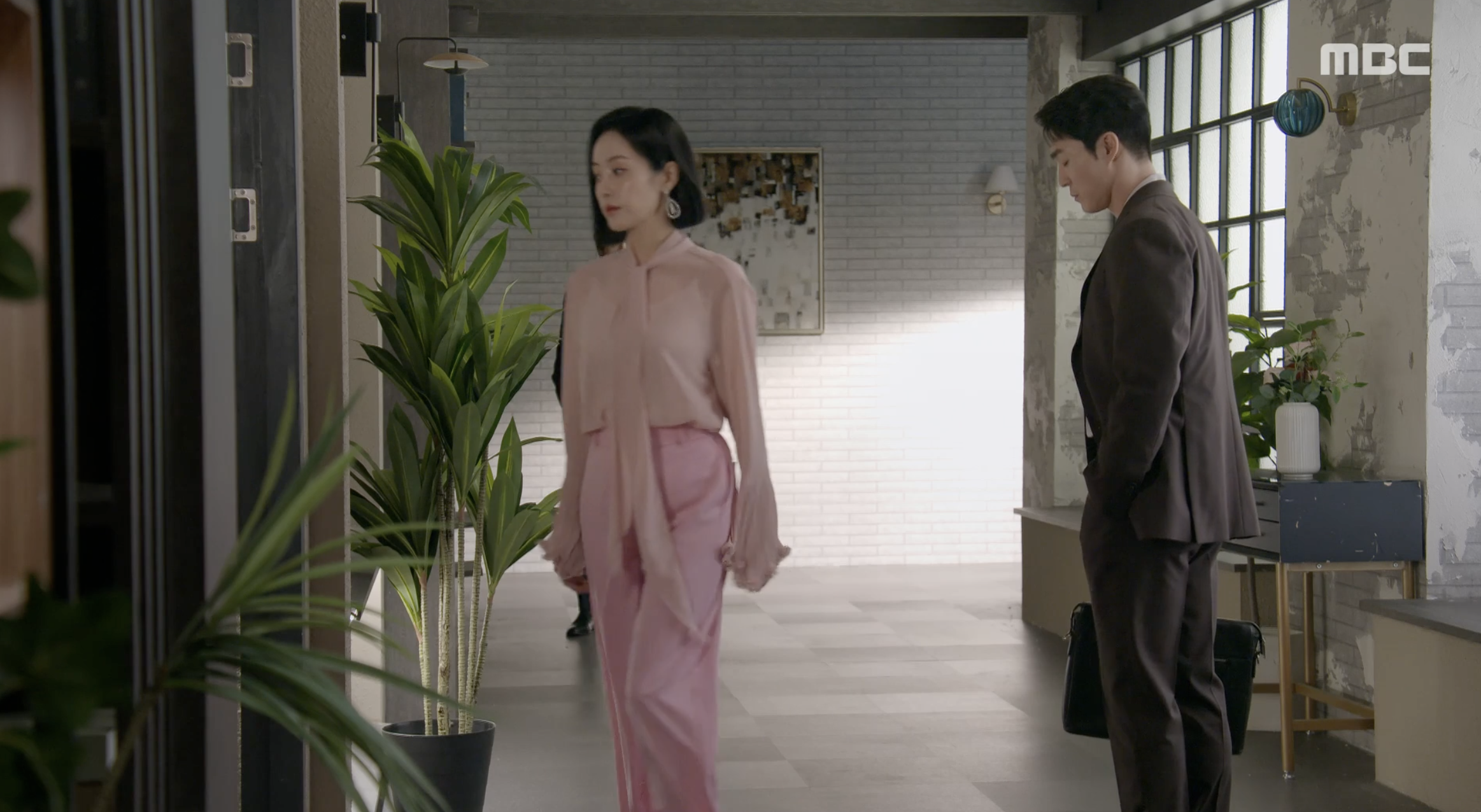 태경의 의심과 김선재 경계