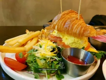 감자 크로아상 브리오슈 춘천 꼼아파리 김담현 빵집 정보_23