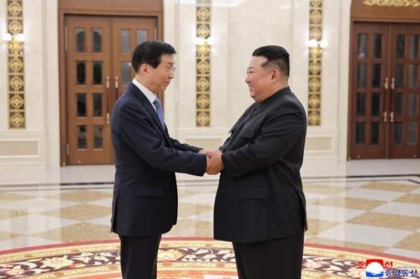 김정은 단둥 방문 이유 총정리｜중 신압록강대교&middot;리창 총리 회동&middot;시진핑 정상회담&middot;2026 APEC
