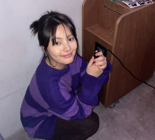 송유정 인스타 셀카