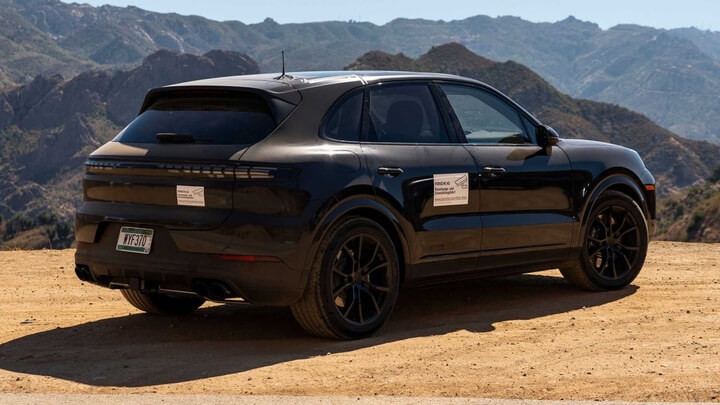 2024 포르쉐 카이엔 하이브리드 쿠페 가격 연비 성능 제원 출시일