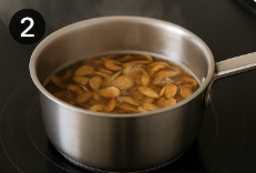 물: 600~700ml. 끓기 시작하면 불을 약하게 줄입니다.