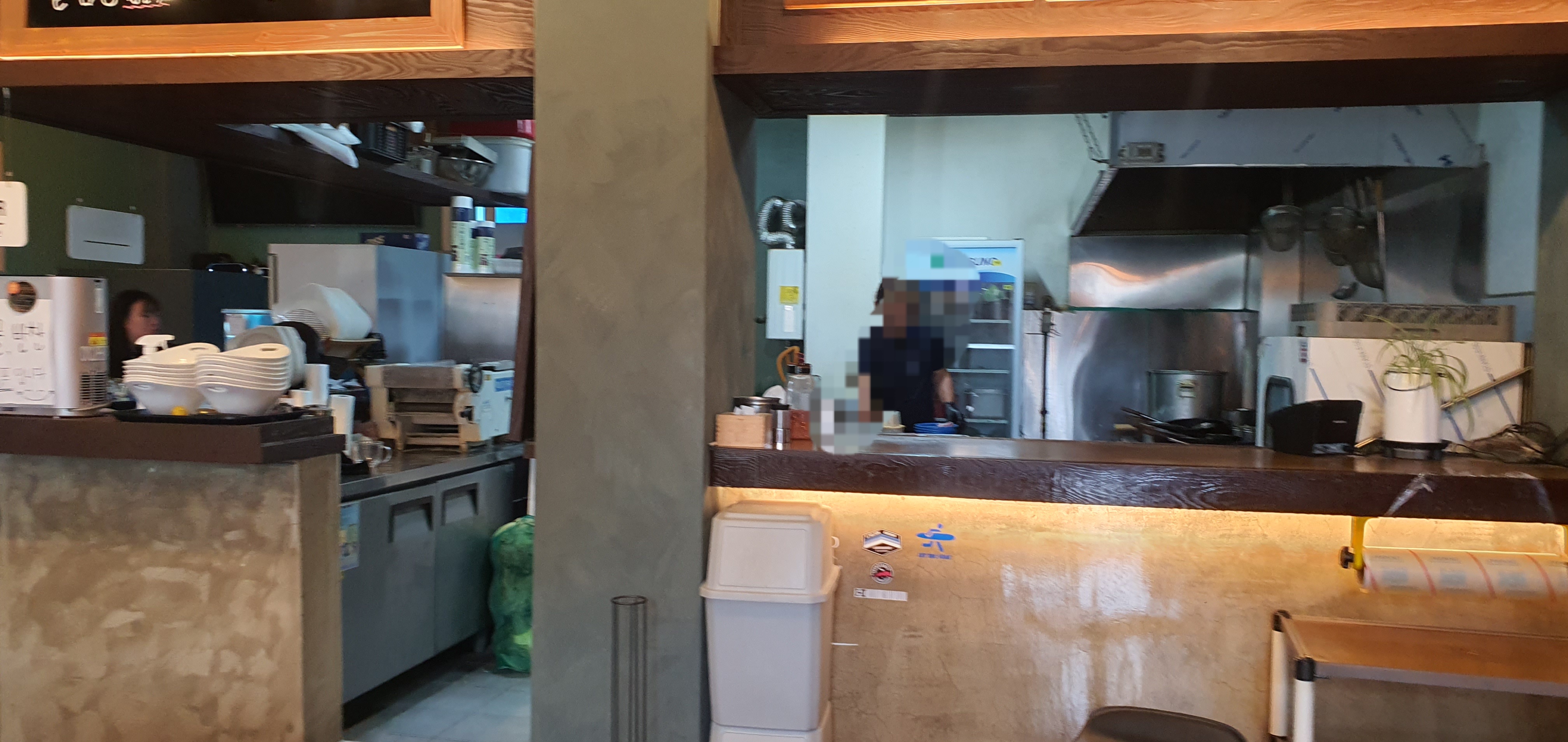 속초 맛집 뽕미남 짬뽕 위치 및 내부