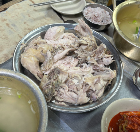 생방송투데이 인생식당 백숙백반 중구 충무로 맛집(마음을 감싸안는 온정)