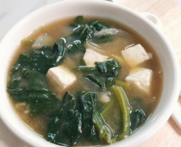 시금치 된장국 이미지