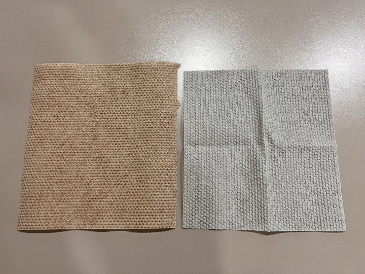 일반과 엠보싱 비교 사진