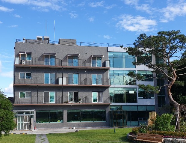 도심형 실버타운 추천 - 워커힐실버타운, 서울시니어스 서울타워, 효누림실버타운, 늘푸른실버타운 입주비용 가격, 입주대상 자격