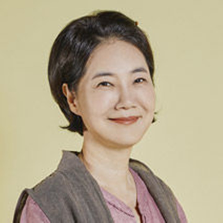 국가대표 와이프 등장인물