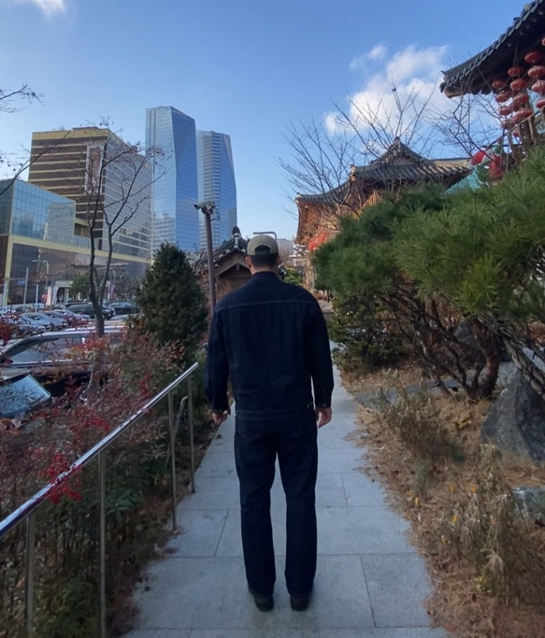 데일리룩('25. 12. 14.)폴로랄프로렌 더블알엘 가먼트다잉 트윌 볼캡, 무신사스탠다드 생지 데님 트러커 재킷, 무신사스탠다드 생지 데님 팬츠, 블런드스톤 585 러스틱브라운