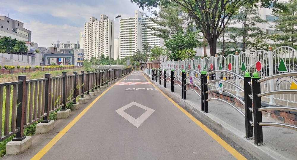 대구태암초 담장 밖 유휴부지 활용 통학로 설치