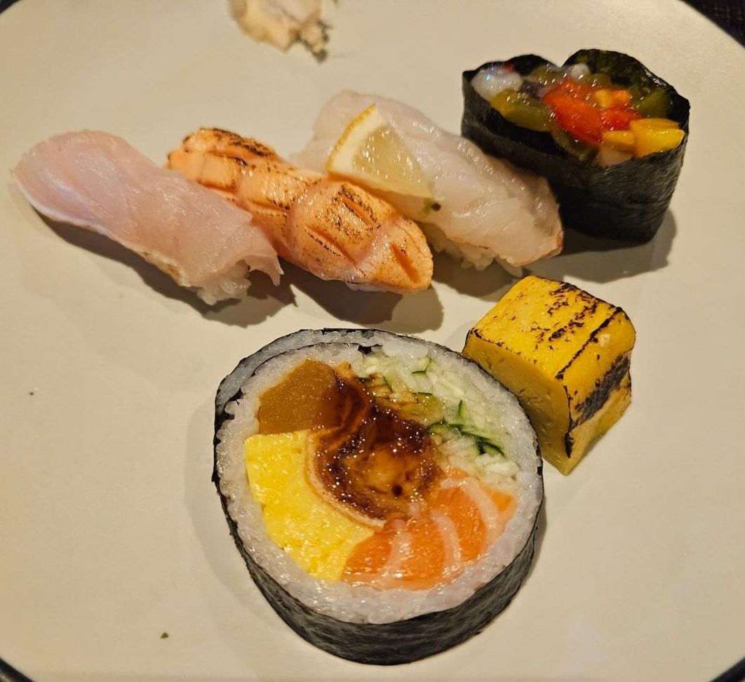 송도 스시사쿠 초밥 구성 (2)