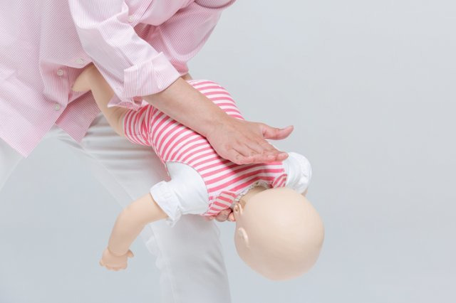 1세 미만 영아 하임리히법 👶
