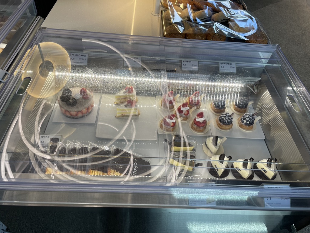 카페 엘토브 빵