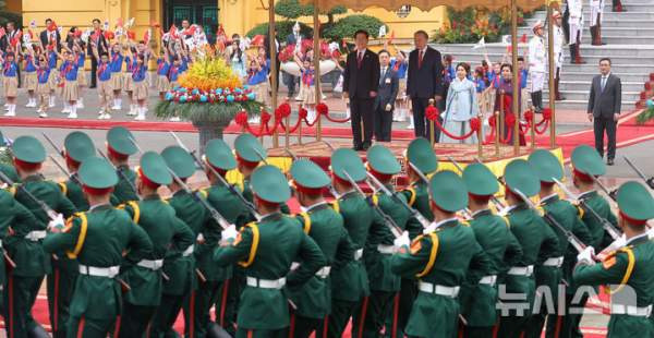 한-베트남 정상 기념촬영: 한-베 정상회담 원전&middot;에너지&middot;공급망 협력 핵심 정리 (2026.4.22)