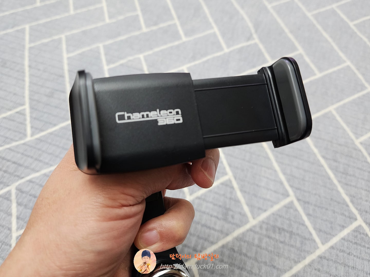 카멜레온360 송풍구형 스마트폰 거치대 블랙 B Type