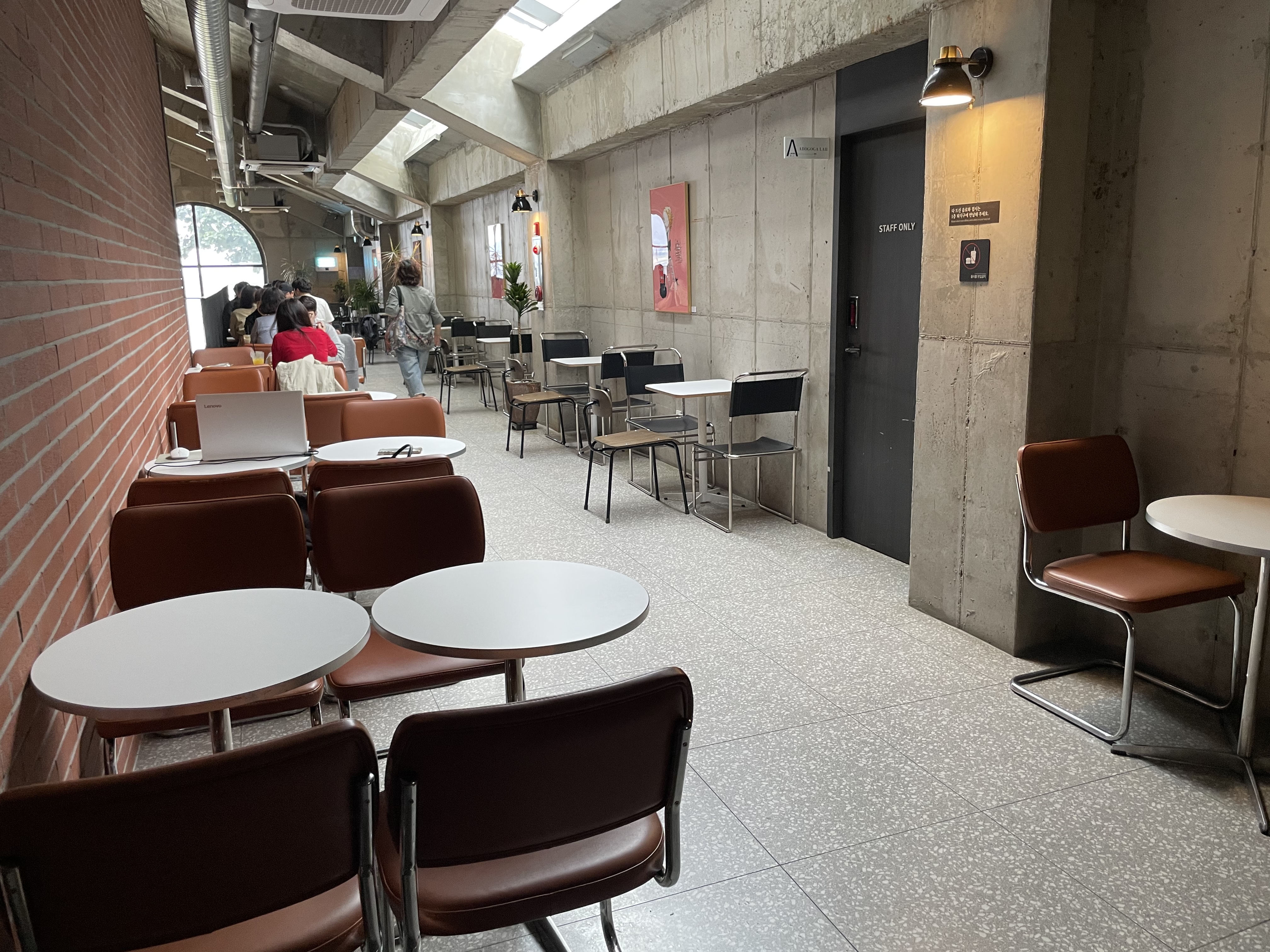 김포 한강뷰 대형카페 아보고가