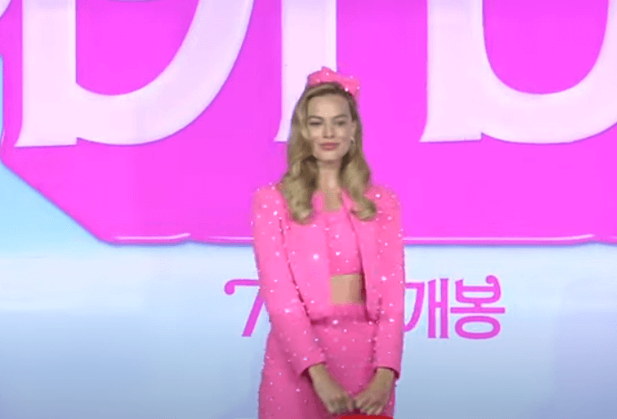 바비 기자간담회에 참석한 마고 로비