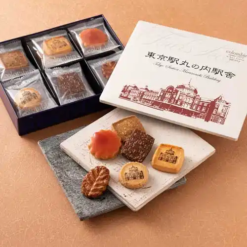 도쿄역의 디자인이 새겨진 콜럼밴 '도쿄역 마루노우치 역사 후루섹'