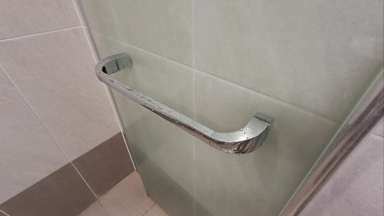 아스토니쉬-샤워부스-물때-청소-3