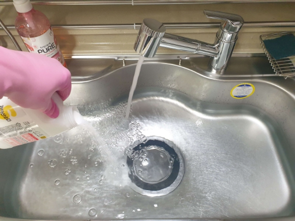 과탄산소다 충분히 풀어주기