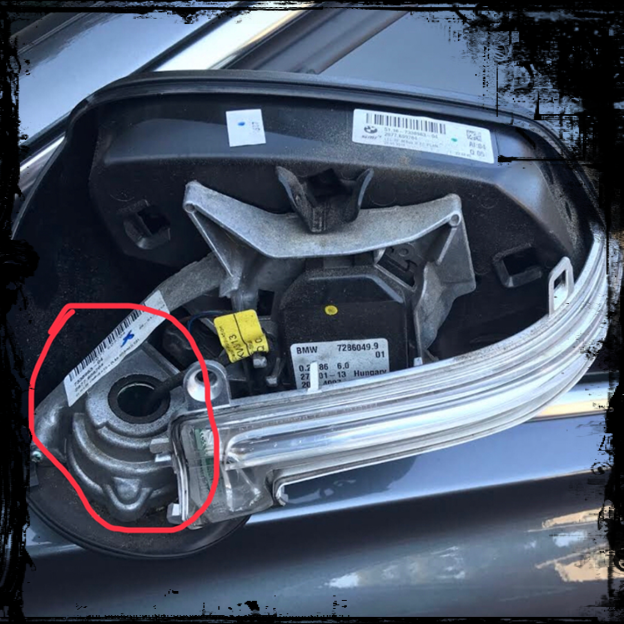 BMW X3 모터기어박스부 위치