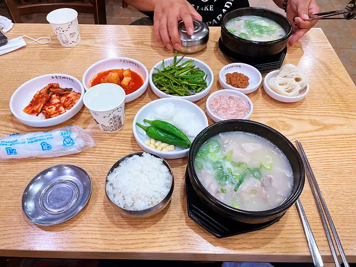 이만기 동네한바퀴 시즌2 돼지국밥 서면 시장 먹자골목 돼지 사골 국밥 부산 부산진구 맛집 소개