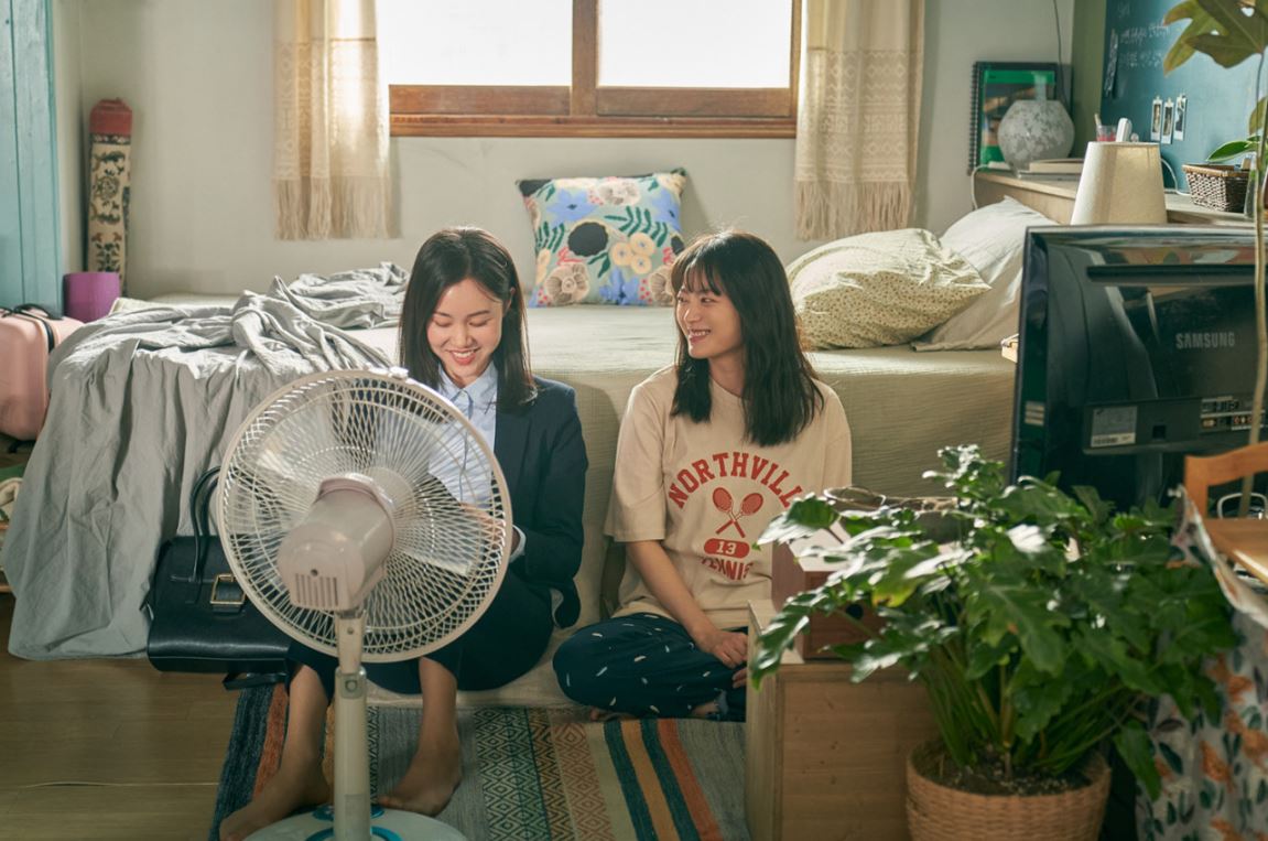 This is [스마트폰을 떨어뜨렸을 뿐인데]