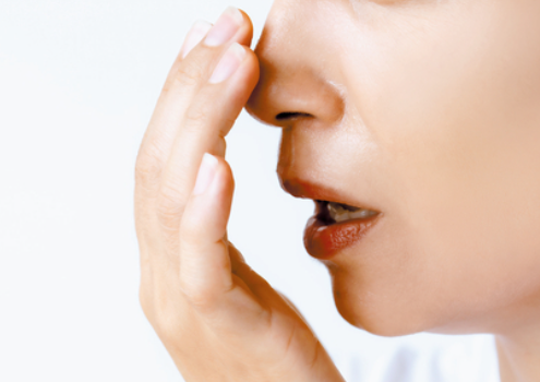 악취가 심한 입냄새