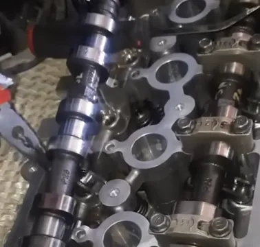 엔진오일 누유 지속으로 엔진 과열되는 증상