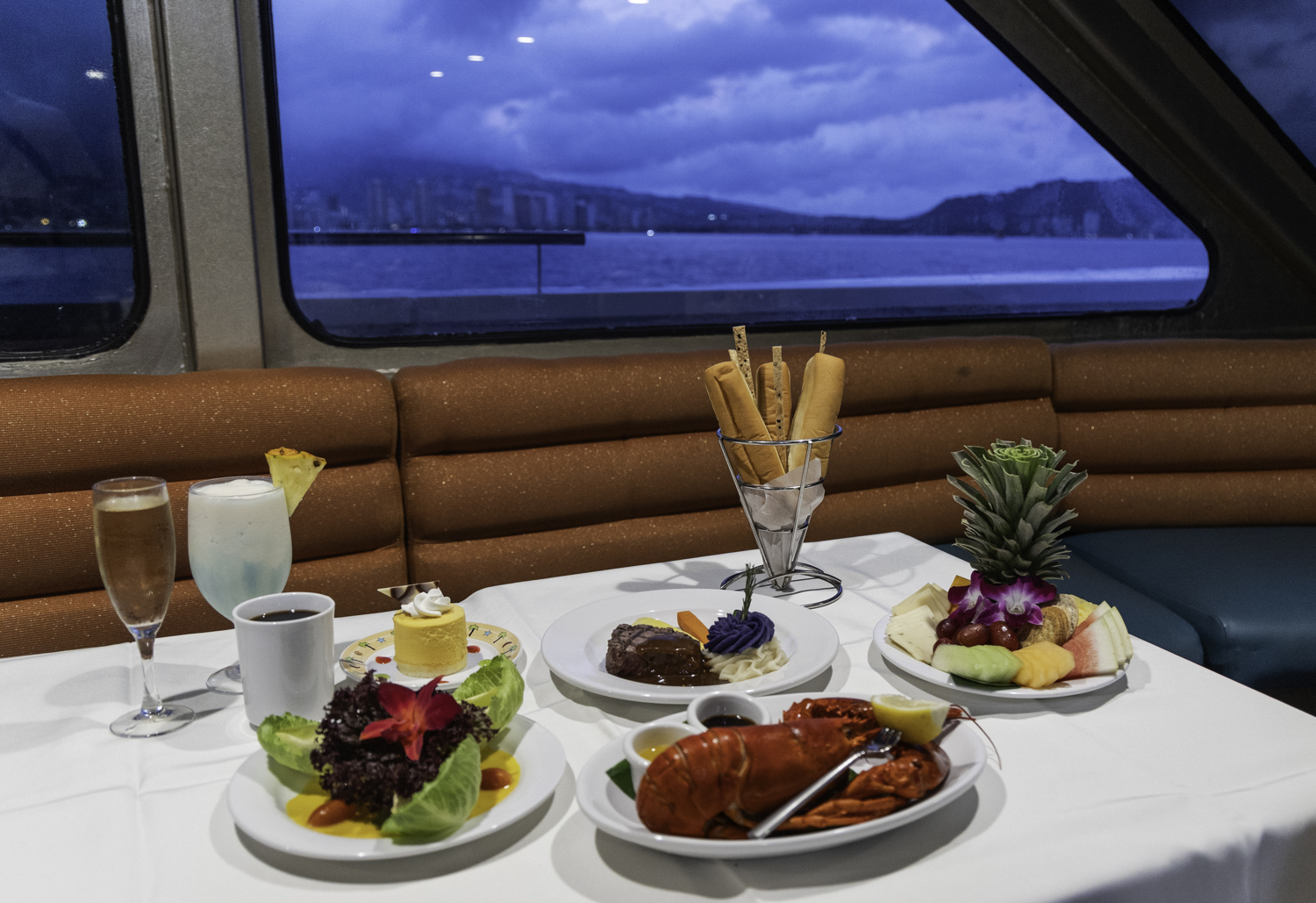 하와이 스타오브 호놀룰루 디너 크루즈 저녁식사