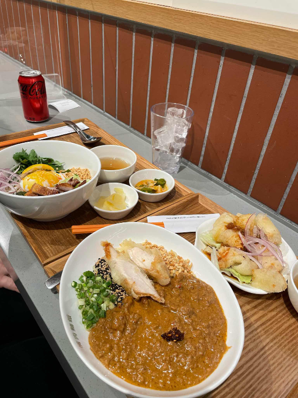 더현대-정육면체-망고플레이트