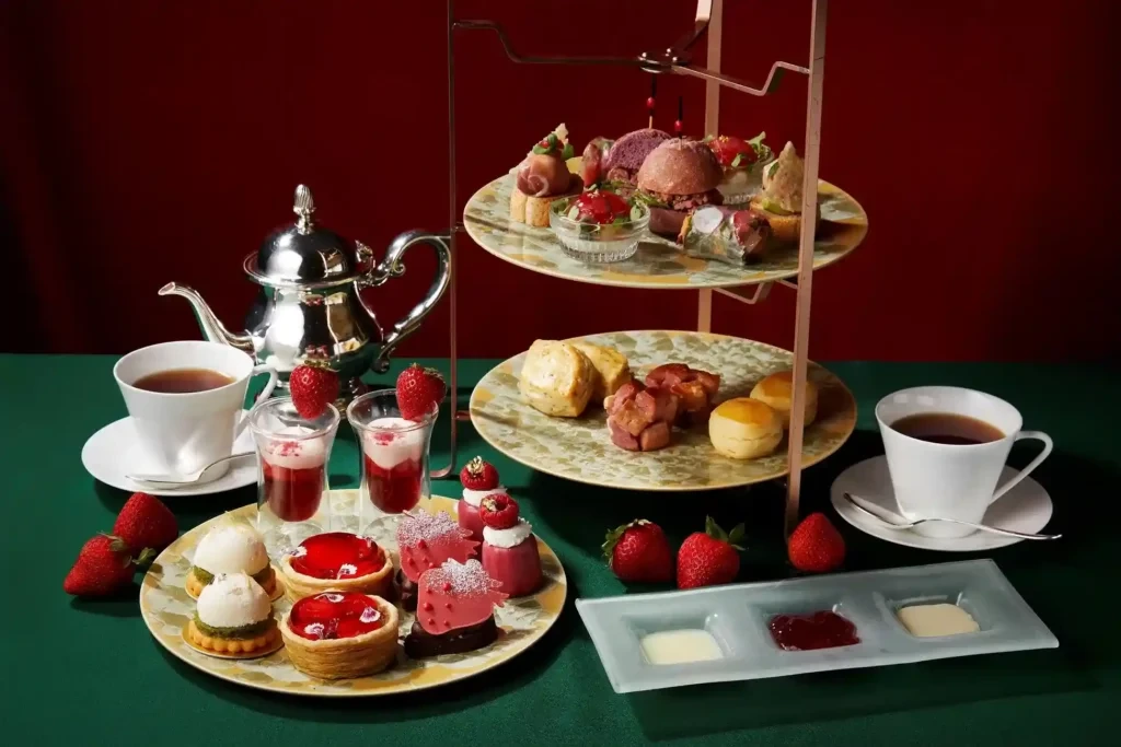 딸기 애프터눈 티 : 샹그릴라 도쿄