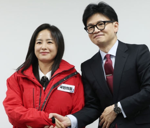 김효은 레이나 프로필 나이 고향 학력 경력