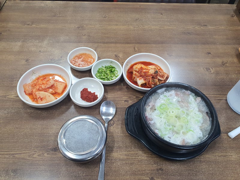 순대국밥 한상