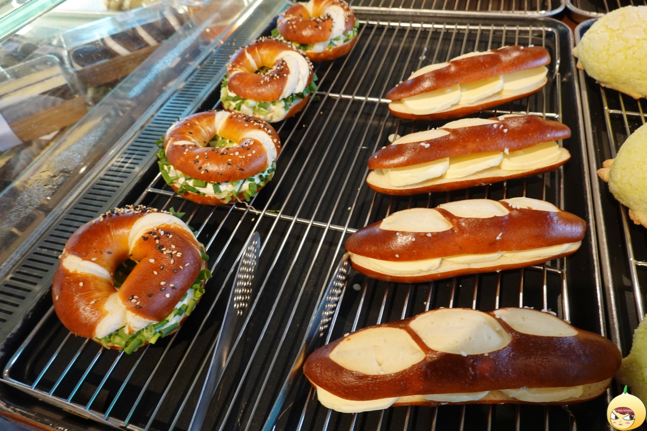 쪽파크림치즈 &amp; 연유 프레첼