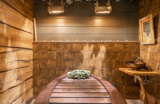 벽면 나무 인테리어