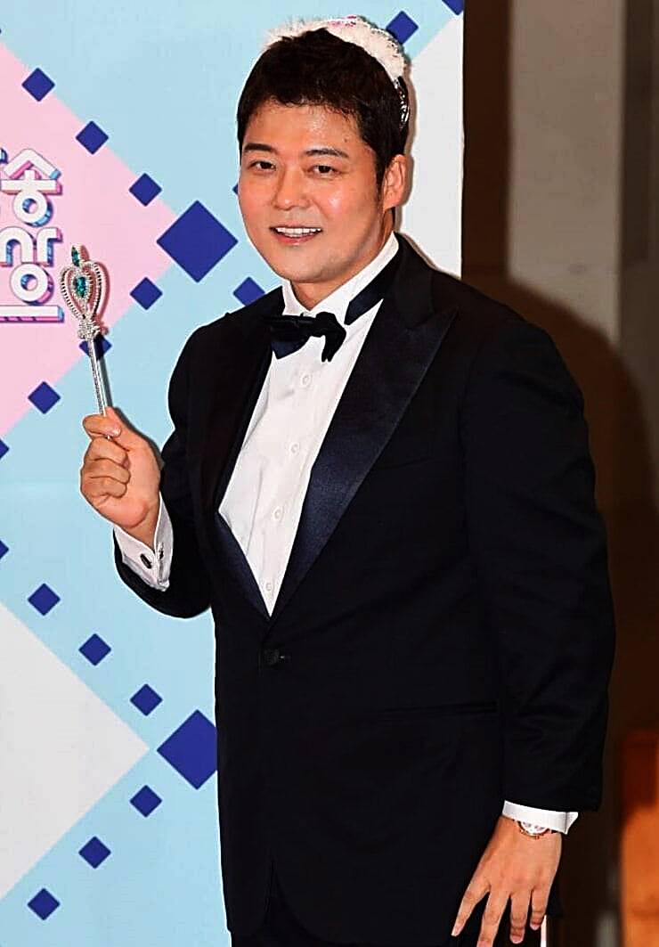 방송인-전현무