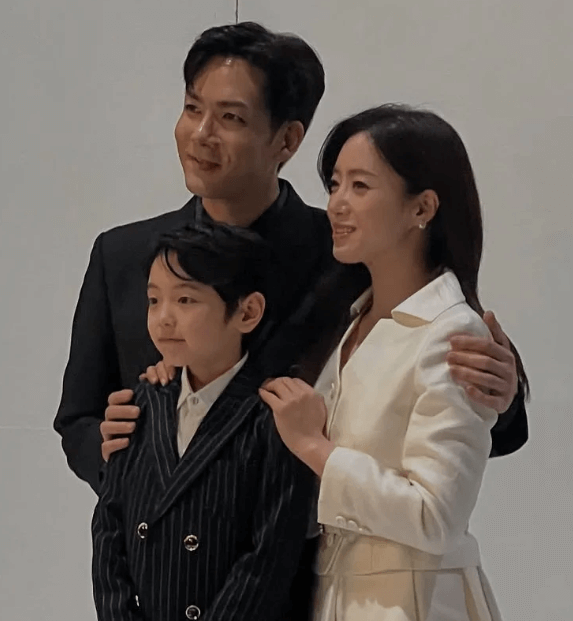 여왕의 집 등장인물 강재인&amp;#44; 김도윤&amp;#44; 황기찬&amp;#44; 강세리 인물관계까지