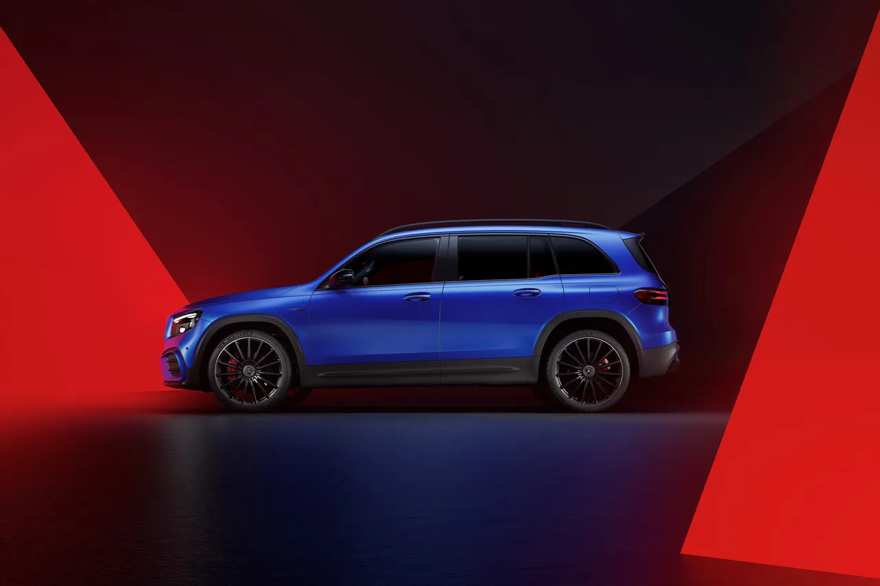 벤츠 AMG GLB 이미지