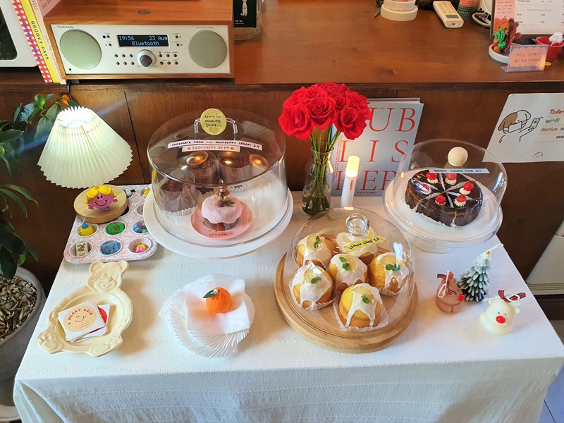 진열된-디저트류