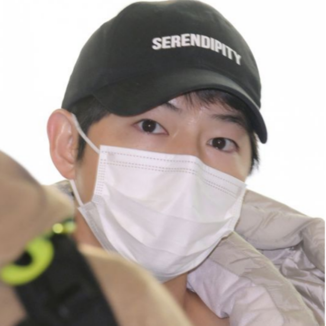 송중기공항패션