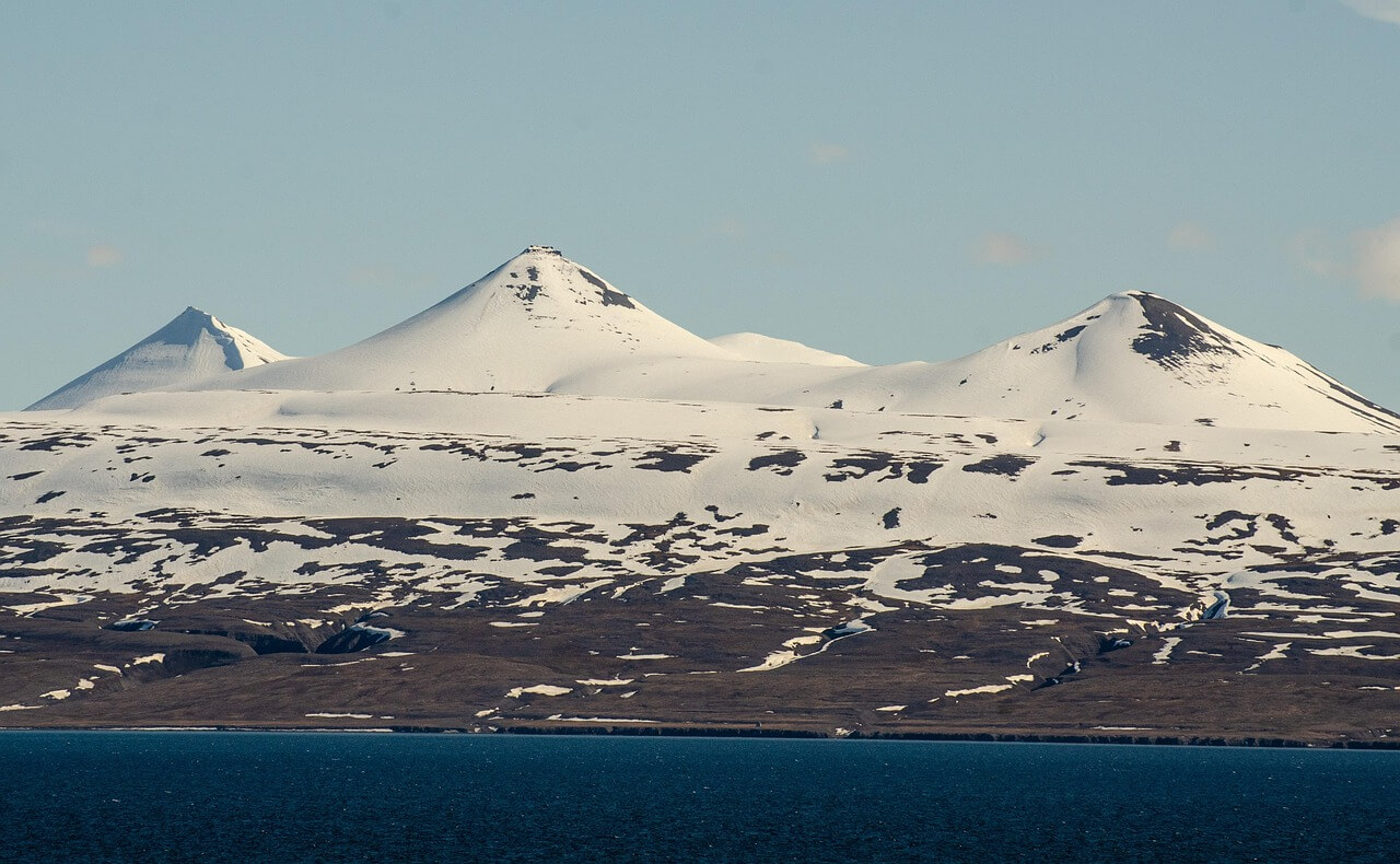 극지 연구 경쟁: 우주기상과 연계된 국가 전략의 새로운 전장