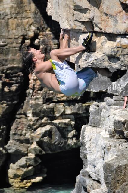 클라이밍 운동효과: 전신 근력과 집중력을 동시에 키우는 이유