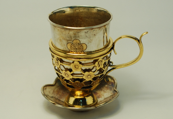 고종황제가 사용했다는 커피잔