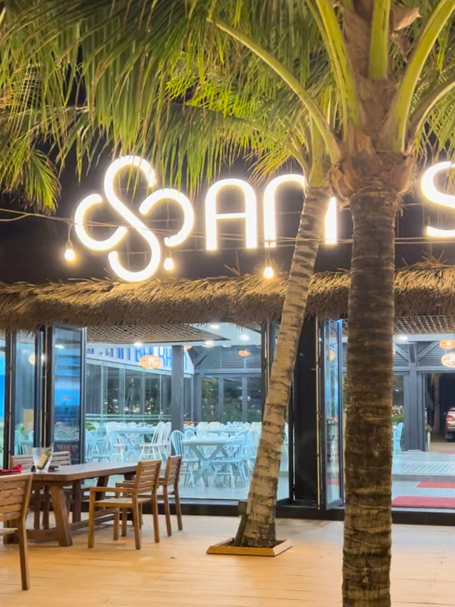 켐비치 안 씨푸드 레스토랑 전경