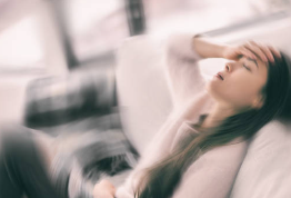 머리 움직임에 따른 어지러움