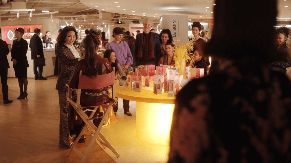 에밀리-파리에-가다-시즌4-5화