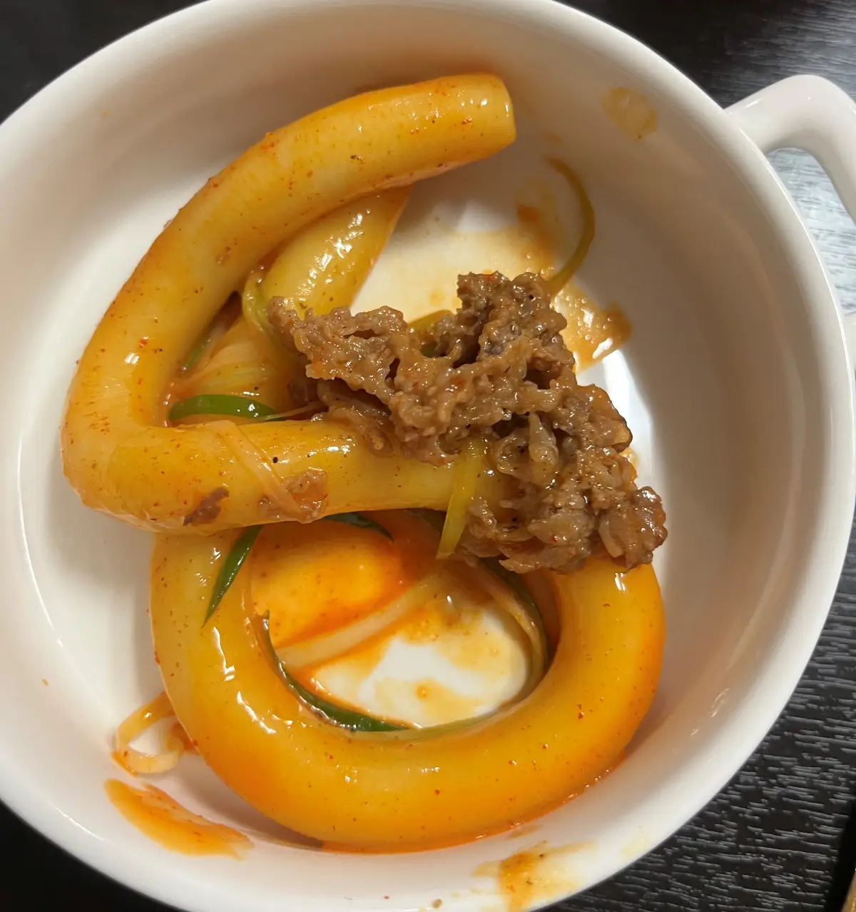 청년다방-로제떡볶이-한줄