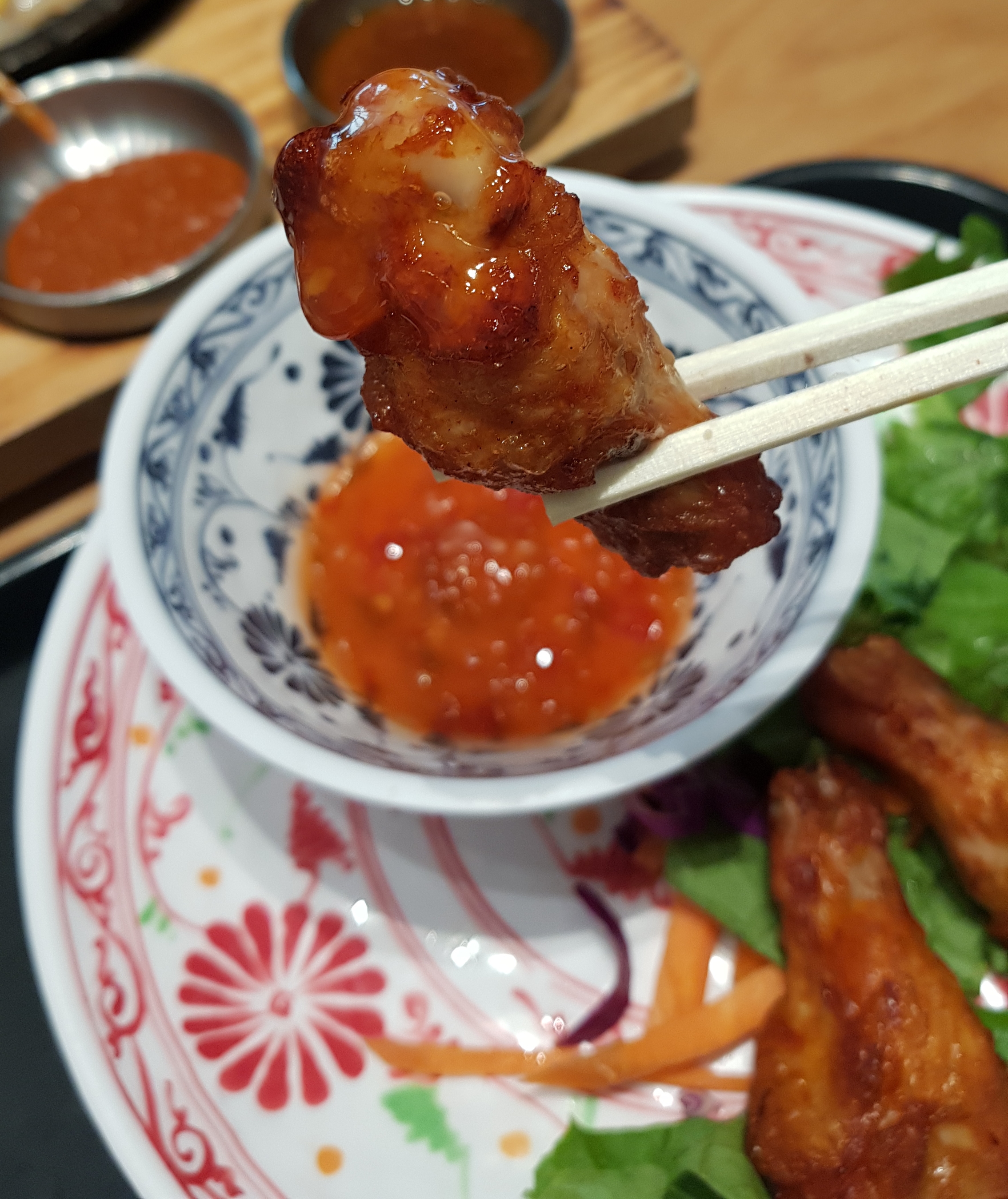 닭봉구이 스위트 칠리 소스 찍어먹어요